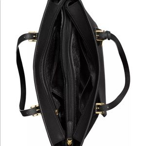 New Michael Kors Jet Set large tote